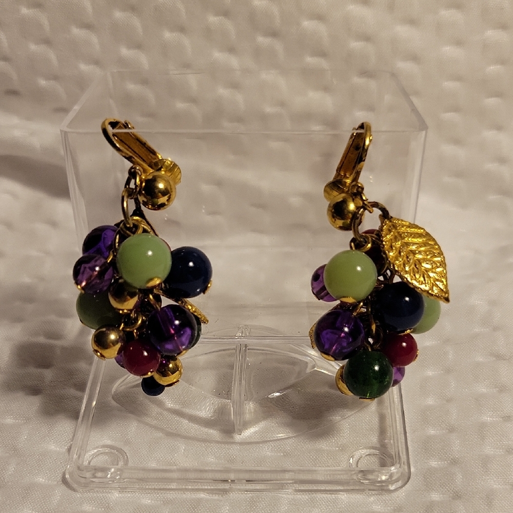 Vintage Gold Clip On Dangle Earrings Avon Nina Ricci